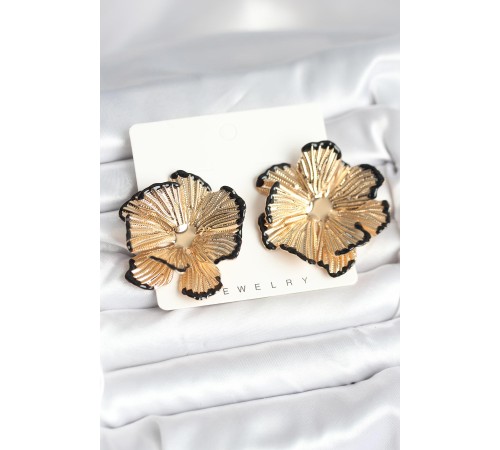 Pirinç Gold Renk Siyah Mine Detaylı Lotus Kadın Küpe - TJ-BKP11368