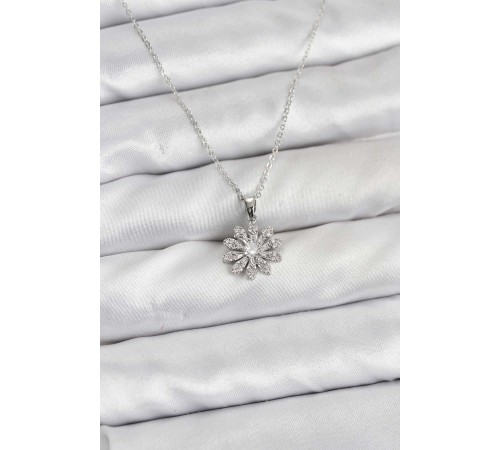 Pirinç Gümüş Renk Çiçek Model Kadın Kolye - TJ-BKO10806