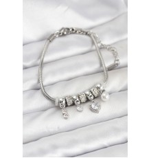 Pirinç Gümüş Renk Kalp Charmlı Kadın Bileklik - TJ-BB8208