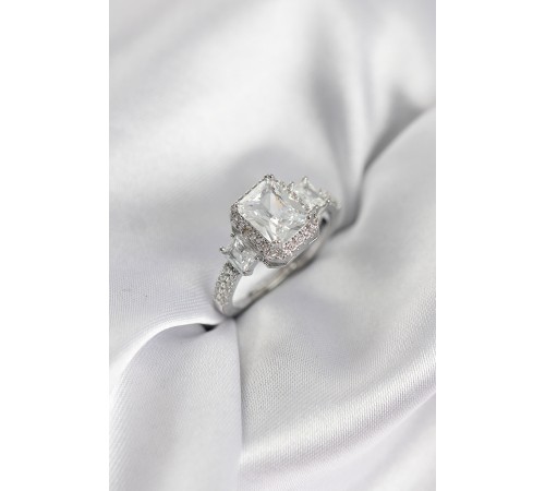 Gümüş Renk Kare Baget Zirkon Taşlı Tek Taş Model Kadın Yüzük - TJ-BYK3937