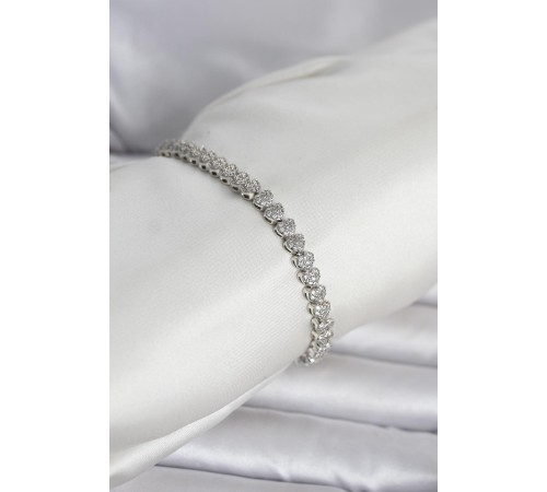 Pirinç Gümüş Renk Kalp Model Sıralı Zirkon Taşlı Kadın Bileklik - TJ-BB8422