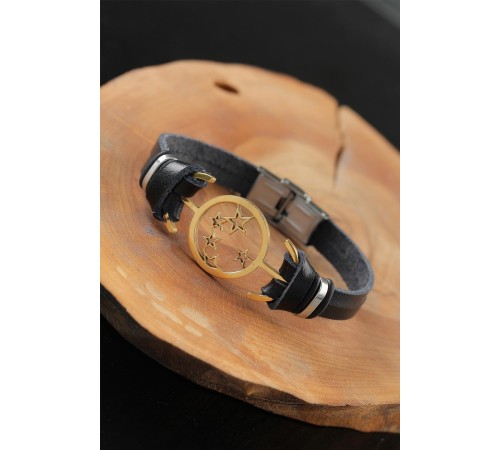 Gold Renk Yıldızlı Metal Aksesuarlı Siyah Deri Erkek Bileklik - TJ-EB2548-KS