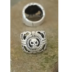 Eskitme Gümüş Renk Metal Kuru Kafa Tasarım Ayarlamalı Erkek Yüzük - TJ-EY230-KS