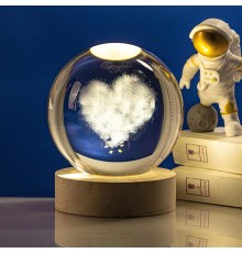 Usb li Ahşap Altlıklı Kalp Tasarımlı Cam Küre