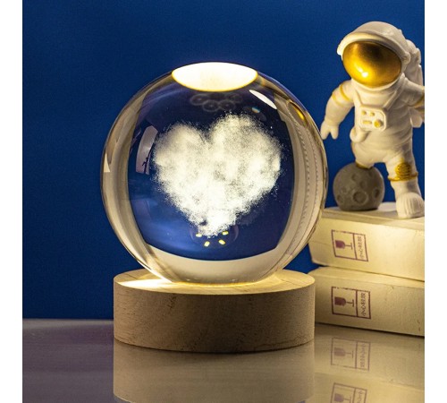 Usb li Ahşap Altlıklı Kalp Tasarımlı Cam Küre