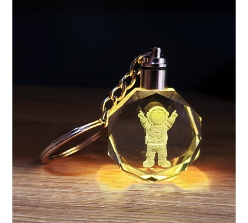 Kristal Renk Değiştiren Astronot Anahtarlık