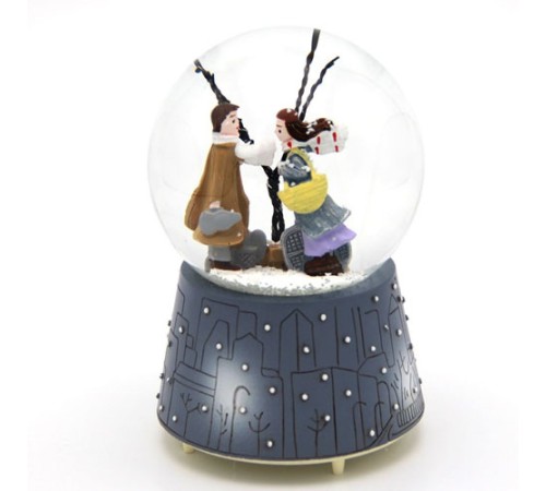 Orta Boy Kiş Masali Temali Pilli Kar Küresi