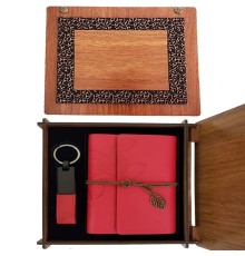 Ahşap Kutulu Kırmızı Deri Defter ve Anahtarlık Set