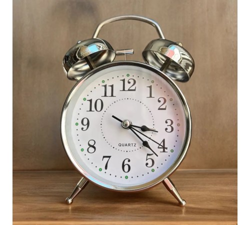 Gümüş Metal Alarmlı Masa Saati