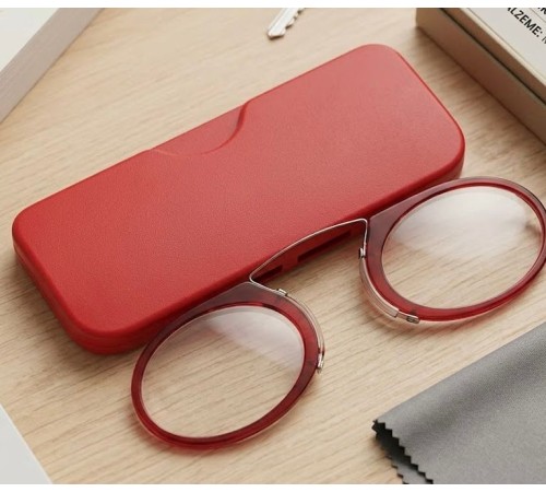 Burun Üstü Mini Sapsız 2.5x Gözlük Büyüteç - Kırmızı