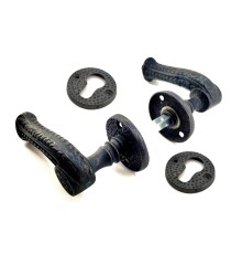 Antika Tarz Dekoratif Pirinç Rozetli Yale Oda Kapı Kolu - 49 mm, Oksit