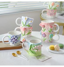 Kabartmalı Motifli Tasarım Çiçekler Seramik Kupa Bardak