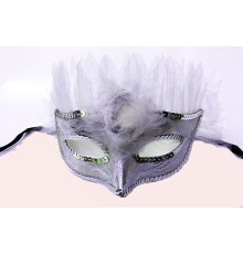 Beyaz Renk Beyaz Tüllü Pul İşlemeli Yılbaşı Parti Maskesi