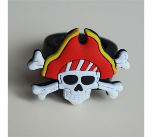 Kırmızı Renk Şapkalı Çocuk Uyumlu Plastik Korsan Yüzüğü
