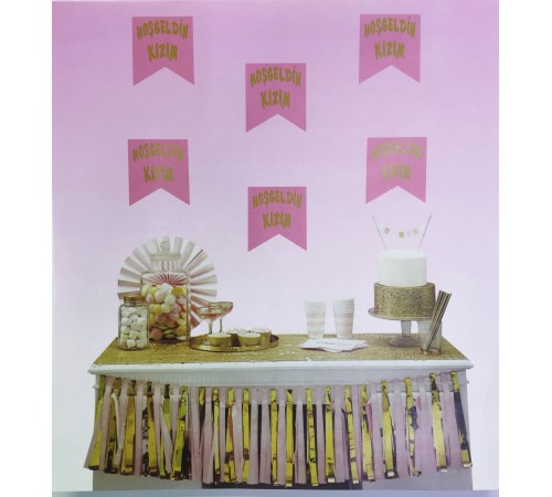 Pembe Üzeri Altın Hoşgeldin Kızım Flama Süs