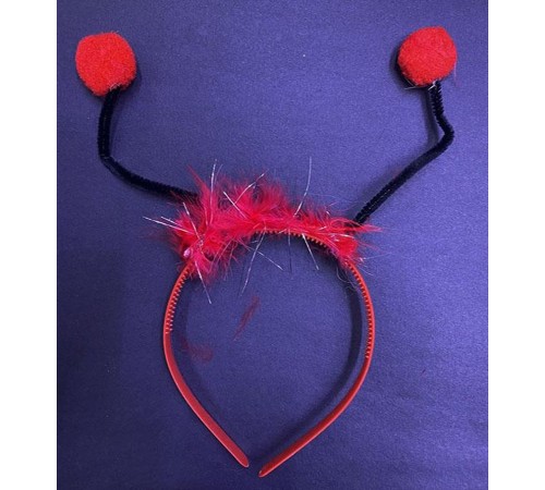 Kırmızı Ponponlu Gösteriler İçin Plastik Uğur Böceği Tacı