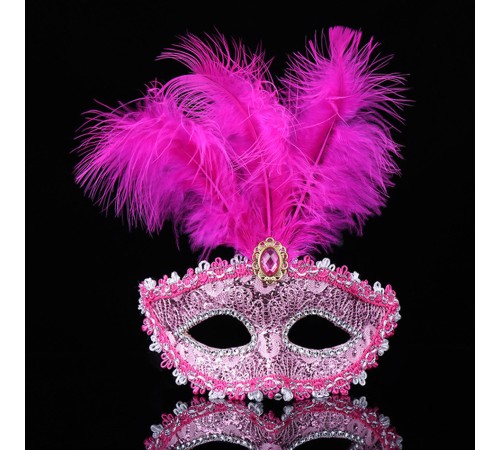 Pembe Dantel İşlemeli Pembe Tüylü Balo Parti Maskesi 17x20 cm