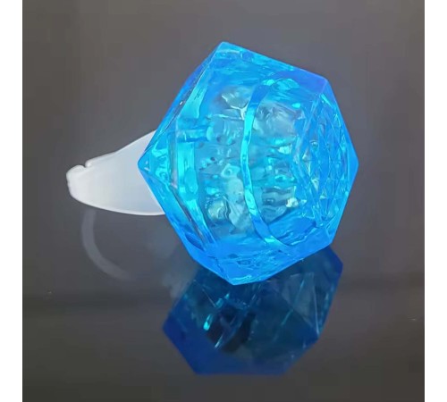 Kristal Tasarımlı Led Glow Işıklı 3 Modlu Mavi Yüzük 3.5 x 5 cm