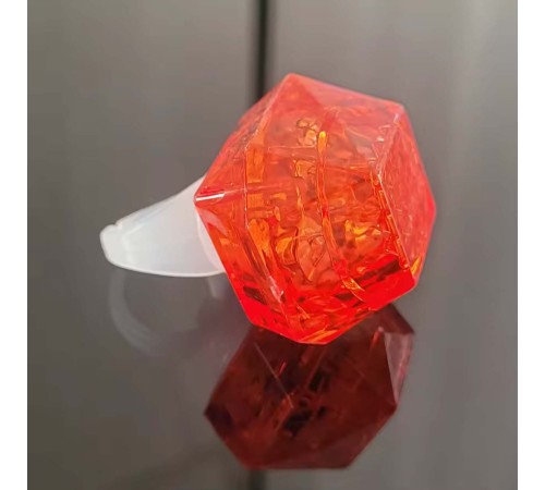 Kristal Tasarımlı Led Glow Işıklı 3 Modlu Kırmızı Yüzük 3.5 x 5 cm