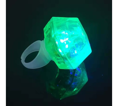Kristal Tasarımlı Led Glow Işıklı 3 Modlu Yeşil Yüzük 3.5 x 5 cm