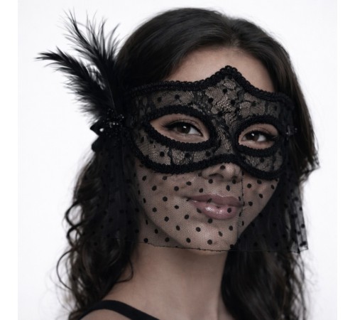 Siyah Dantel Tüllü Peçeli Parti Maskesi