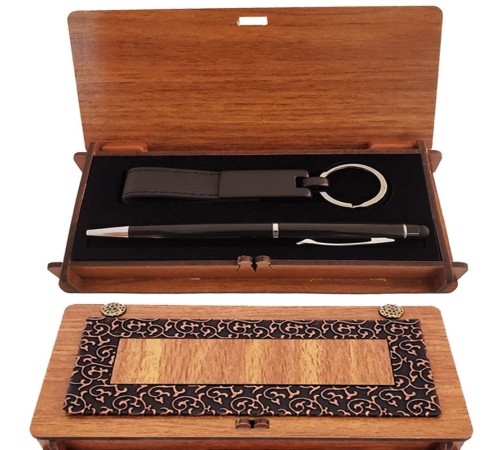 Ahşap Kutulu Siyah Kalem ve Anahtarlık