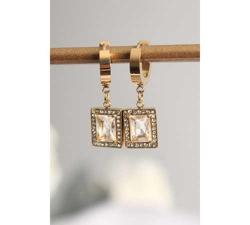 316L Çelik Gold Renk Taşlı Dikdörtgen Model Küpe - TJ-BKP8807 316L Çelik Gold Renk Taşlı Dikdörtgen Model Küpe - TJ-BKP8807