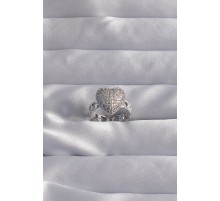 Pirinç Ayarlamalı Gümüş Renk Zirkon Taşlı Bombeli Kalp Yüzük - TJ-BYK3282