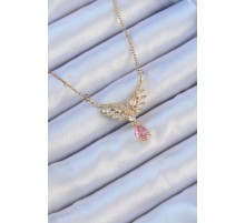 316L Çelik Zincir Altın Renk Kanatlı Zirkon Taş Figür Pembe Taşlı Damla Kolye - TJ-BKO9095