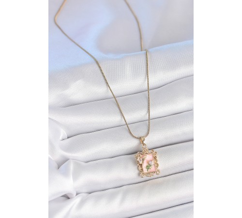 316L Çelik Gold Renk Zincir Pembe Mineli Çiçek İşlemeli Zirkon Taşlı Kelebek Detay Portre Model Kadın Kolye - TJ-BKO10188 316L Çelik Gold Renk Zincir Pembe Mineli Çiçek İşlemeli Zirkon Taşlı Kelebek Detay Portre Model Kadın Kolye - TJ-BKO10188