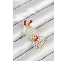 Zirkon Taş Detaylı Kırmızı 3D Scooter Süren Tavşan Kız Figürlü Gold Renk Kadın Broş - TJ-BR443