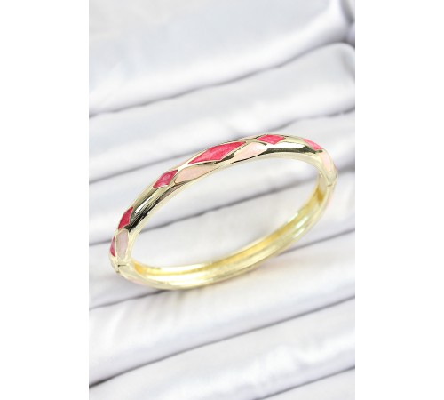 Mineli Pirinç Pembe Baklava Desenli Gold Renk Kadın Kelepçe - TJ-BB7133 Mineli Pirinç Pembe Baklava Desenli Gold Renk Kadın Kelepçe - TJ-BB7133