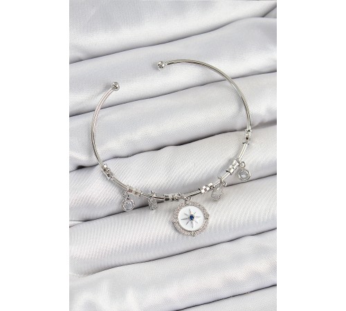Pirinç Zirkon Taşlı Pusula Model Gümüş Renk Charm Bileklik - TJ-BB7349 Pirinç Zirkon Taşlı Pusula Model Gümüş Renk Charm Bileklik - TJ-BB7349
