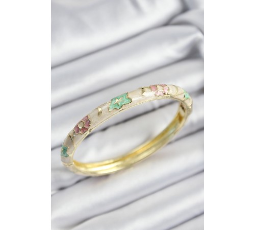 Mineli Pirinç Pembe Yeşil Ve Krem Çiçek Motifli Gold Renk Kadın Kelepçe - TJ-BB7373 Mineli Pirinç Pembe Yeşil Ve Krem Çiçek Motifli Gold Renk Kadın Kelepçe - TJ-BB7373