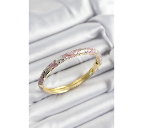 Mineli Pirinç Gri Ve Pembe Sarmal Motifli Gold Renk Kadın Kelepçe - TJ-BB7383 Mineli Pirinç Gri Ve Pembe Sarmal Motifli Gold Renk Kadın Kelepçe - TJ-BB7383