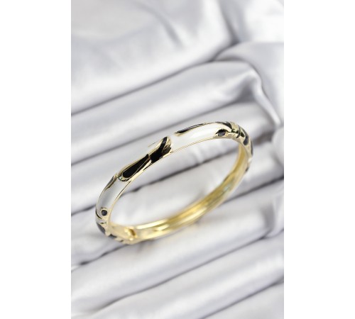 Mineli Pirinç Siyah Ve Beyaz Mermer Motifli Gold Renk Kadın Kelepçe - TJ-BB7393 Mineli Pirinç Siyah Ve Beyaz Mermer Motifli Gold Renk Kadın Kelepçe - TJ-BB7393