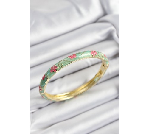 Mineli Pirinç Pembe Ve Yeşil Çiçek Motifli Gold Renk Kadın Kelepçe - TJ-BB7397 Mineli Pirinç Pembe Ve Yeşil Çiçek Motifli Gold Renk Kadın Kelepçe - TJ-BB7397