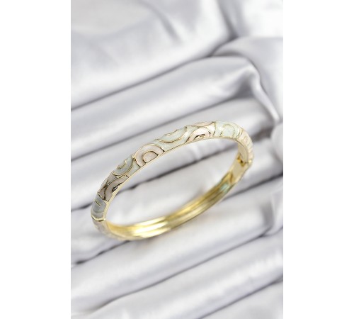 Mineli Pirinç Beyaz Sarmal Motifli Gold Renk Kadın Kelepçe - TJ-BB7417 Mineli Pirinç Beyaz Sarmal Motifli Gold Renk Kadın Kelepçe - TJ-BB7417