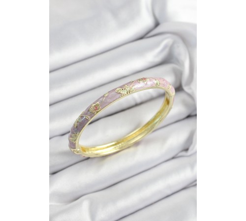 Mineli Pirinç Mor Çiçek Motifli Gold Renk Kadın Kelepçe - TJ-BB7446 Mineli Pirinç Mor Çiçek Motifli Gold Renk Kadın Kelepçe - TJ-BB7446