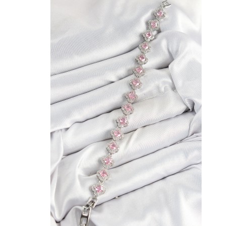 Pirinç Zirkon Taşlı Pembe Yonca Baget Model Gümüş Renk VIP Seri Kadın Bileklik - TJ-BB7505 Pirinç Zirkon Taşlı Pembe Yonca Baget Model Gümüş Renk VIP Seri Kadın Bileklik - TJ-BB7505