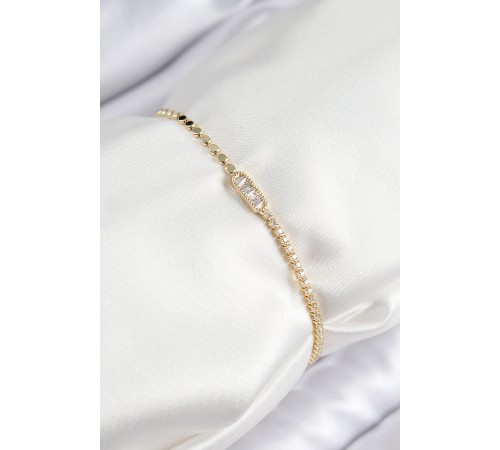 Pirinç Zirkon Taşlı Dikdörtgen Model Ezme Zincir Gold Renk Kadın Bileklik - TJ-BB7593 Pirinç Zirkon Taşlı Dikdörtgen Model Ezme Zincir Gold Renk Kadın Bileklik - TJ-BB7593