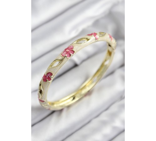 Mineli Pirinç Çiçek Motifli Gold Renk Kadın Kelepçe - TJ-BB7610 Mineli Pirinç Çiçek Motifli Gold Renk Kadın Kelepçe - TJ-BB7610