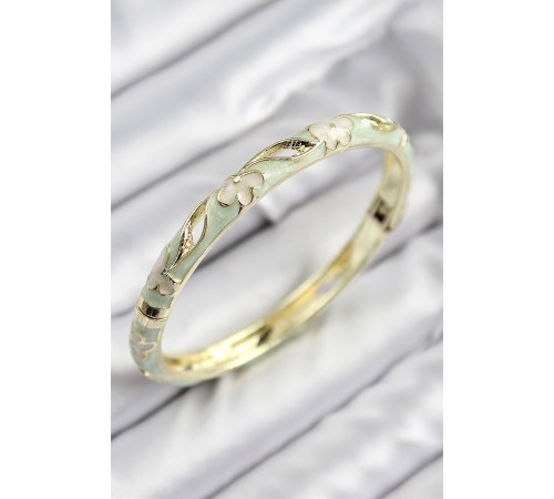 Mineli Pirinç Çiçek Motifli Gold Renk Kadın Kelepçe - TJ-BB7611 Mineli Pirinç Çiçek Motifli Gold Renk Kadın Kelepçe - TJ-BB7611