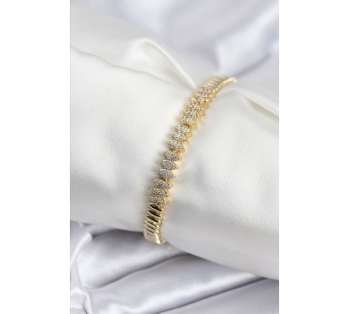 Pirinç VIP Seri Gold Renk Zirkon Taşlı Arpa Model Kadın Bileklik - TJ-BB7928