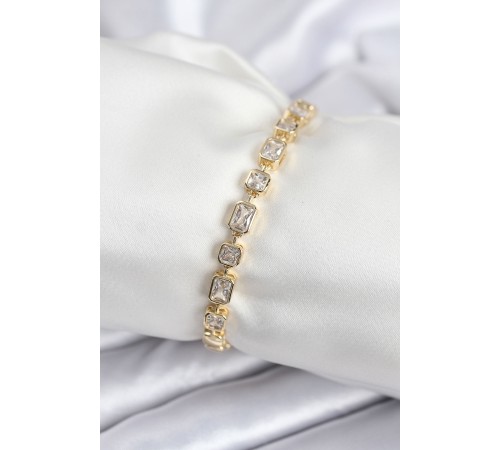Pirinç VIP Seri Zirkon Taşlı Gold Renk Kadın Bileklik - TJ-BB7938