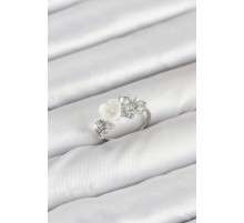 Pirinç Gümüş Renk Çiçek Model Zirkon Taşlı Kadın Yüzük - TJ-BYK3879