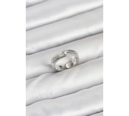 Pirinç Gümüş Renk Zirkon Taşlı Kutup Yıldızı Model Kadın Yüzük - TJ-BYK3899