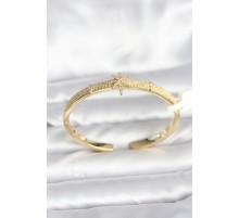 Pirinç Gold Renk Kutup Yıldızı Model Kadın Kelepçe Bileklik - TJ-BB8093