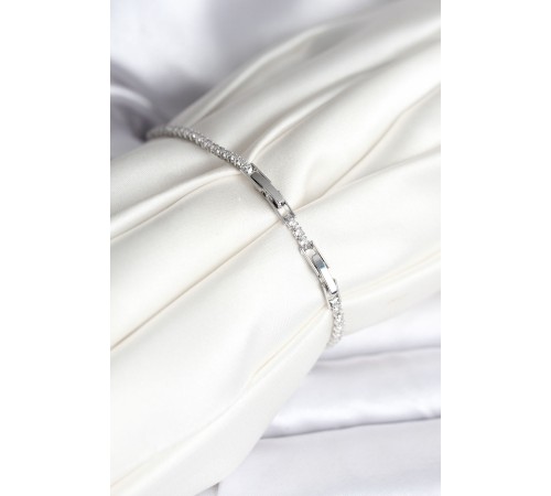 Çiçek Model Zirkon Taşlı Gümüş Renk Pirinç Su Yolu Kadın Bileklik - TJ-BB8113