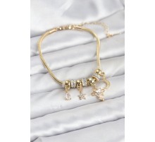 Pirinç Gold Renk Kalpli Model Charmlı Kadın Bileklik - TJ-BB8177